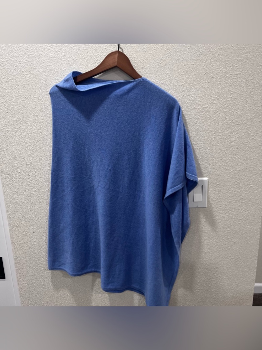 Cashmere Breastfeeding Cover Up Light Blue One Size